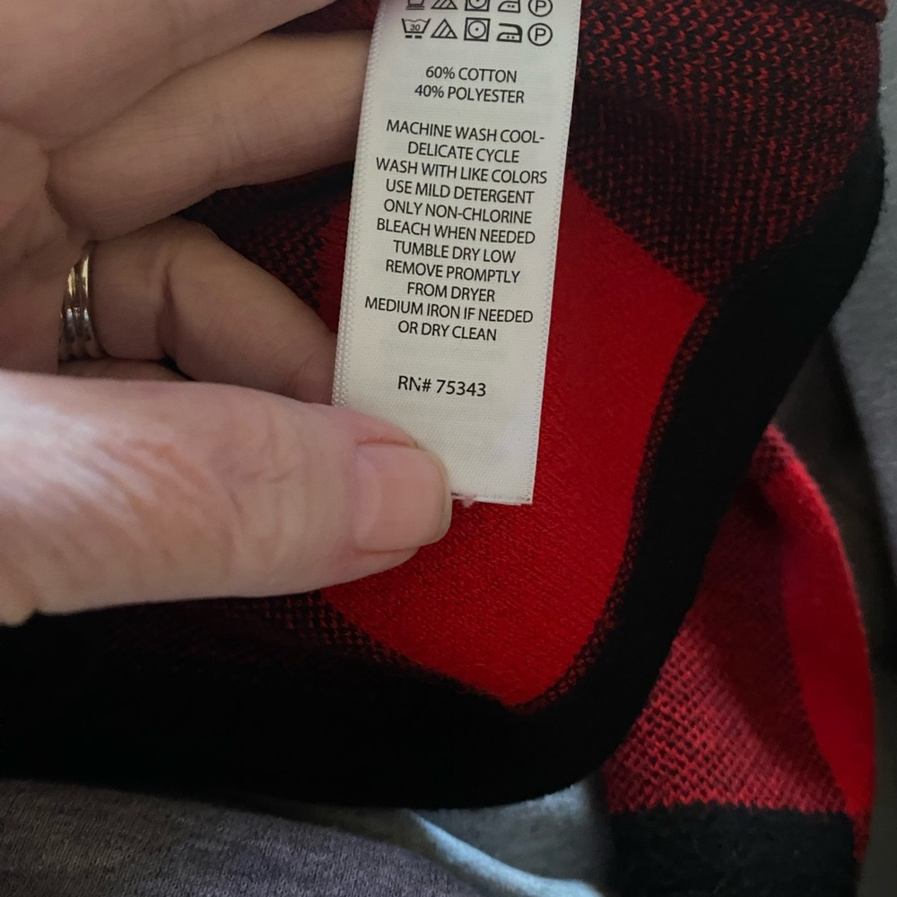 Adrienne Vittadini Red and Black Checkered Jacket - Picture 6 of 7